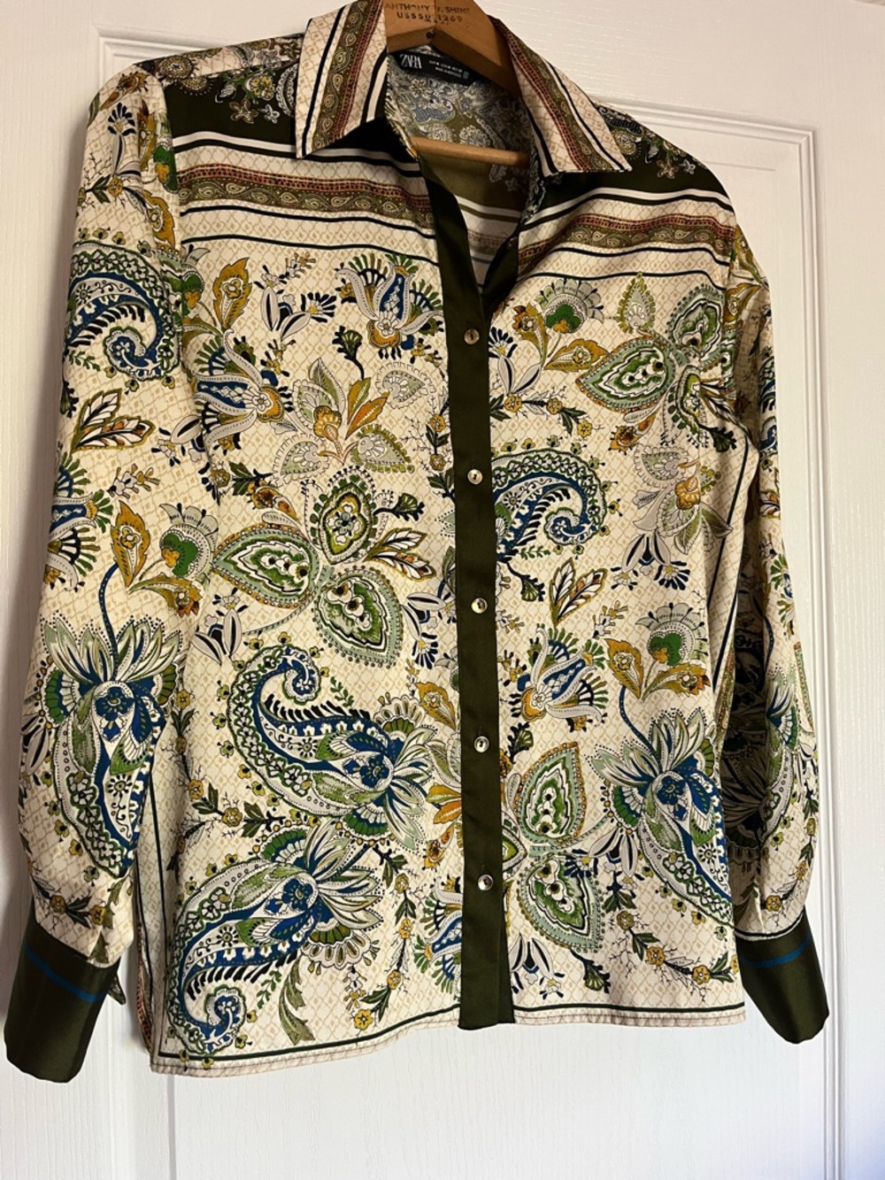 ZARA silk shirt  top blouse long sleeve button front paisley floral size M